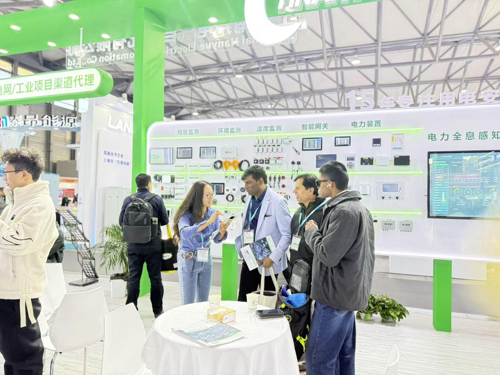 南月電氣閃耀 2025 上海國際電力電工暨儲能展，以創新實力圓滿收官！(圖3)